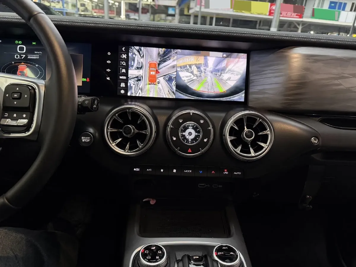 2024 Tank 300 2.0T 227HP L4 8AT,autocango,china used car exporter,china ev exporter,chinese used car exporter,chinese used ev exporter