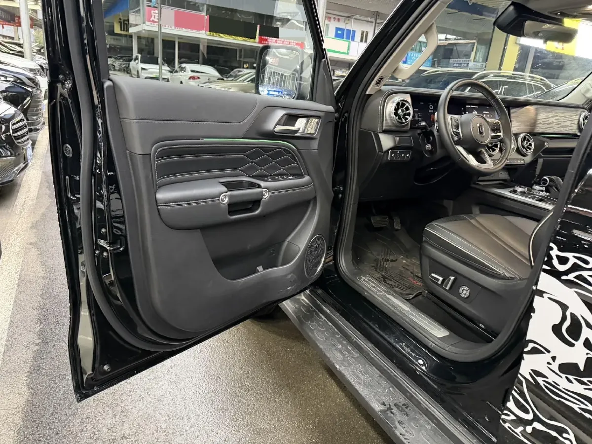 2024 Tank 300 2.0T 227HP L4 8AT,autocango,china used car exporter,china ev exporter,chinese used car exporter,chinese used ev exporter