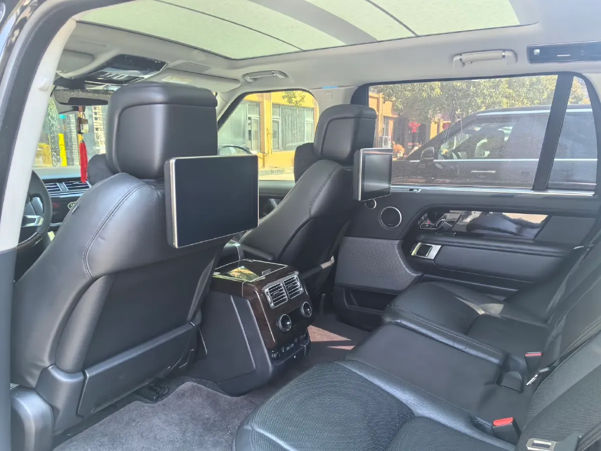 2020 Land Rover Range Rover 3.0T 400HP L6 8AT,autocango,china used car exporter,china ev exporter,chinese used car exporter,chinese used ev exporter