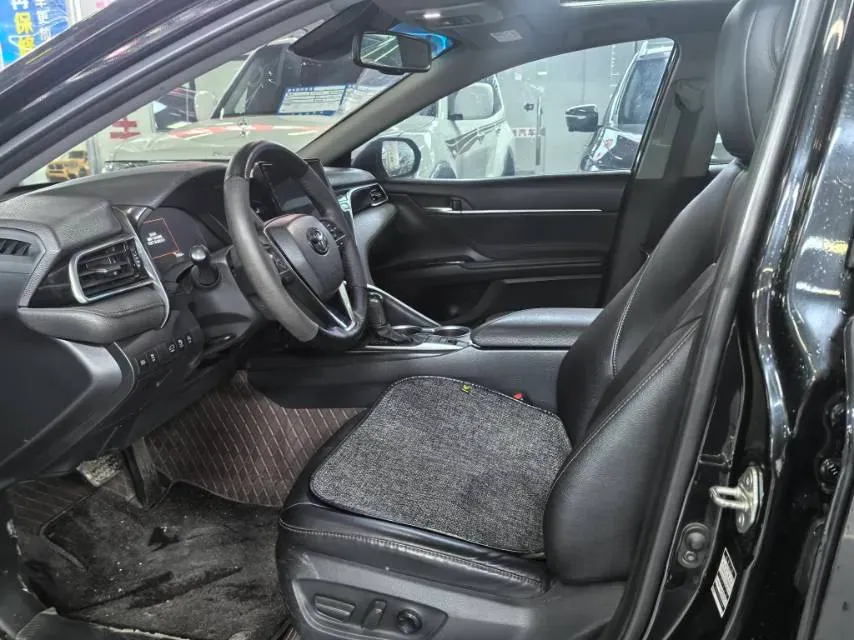 2021 Toyota Camry 2.5L 209HP L4 8AT,autocango,china used car exporter,china ev exporter,chinese used car exporter,chinese used ev exporter