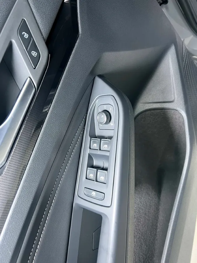 2021 Volkswagen Golf 1.4T 150HP L4 7DCT,autocango,china used car exporter,china ev exporter,chinese used car exporter,chinese used ev exporter