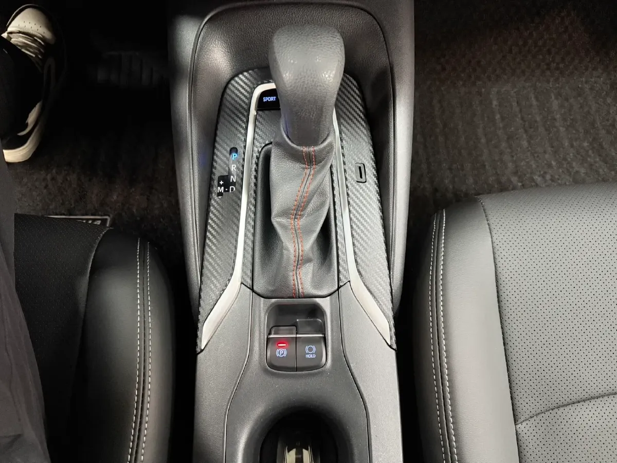 2022 Toyota Corolla 1.2T 116HP L4 CVT,autocango,china used car exporter,china ev exporter,chinese used car exporter,chinese used ev exporter