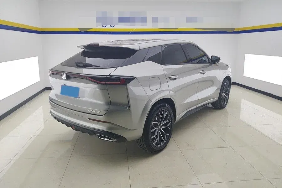 2024 ChangAn UNI-Z 1.5L 98HP L4 E-CVT PHEV 18.4KWH,autocango,china used car exporter,china ev exporter,chinese used car exporter,chinese used ev exporter