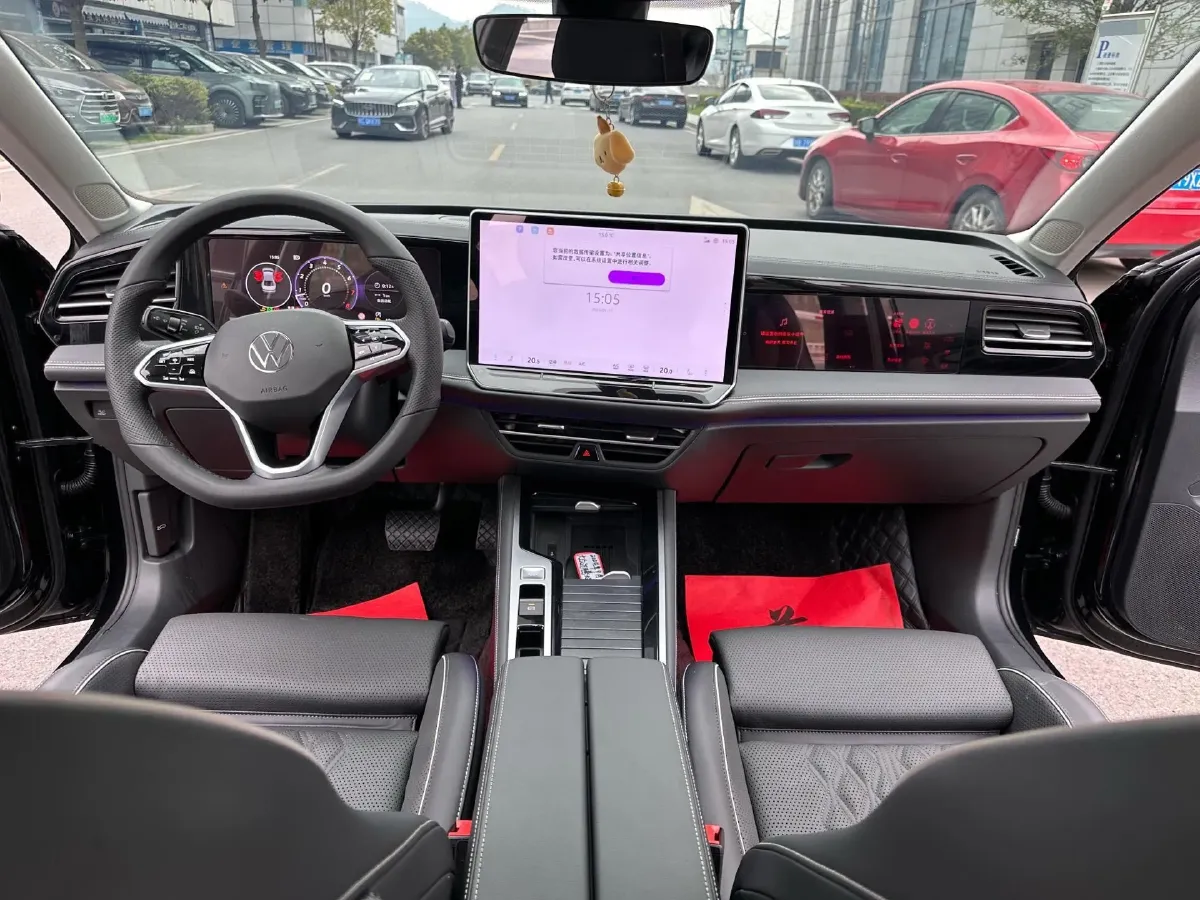 2024 Volkswagen Magotan 2.0T 220HP L4 7DCT,autocango,china used car exporter,china ev exporter,chinese used car exporter,chinese used ev exporter