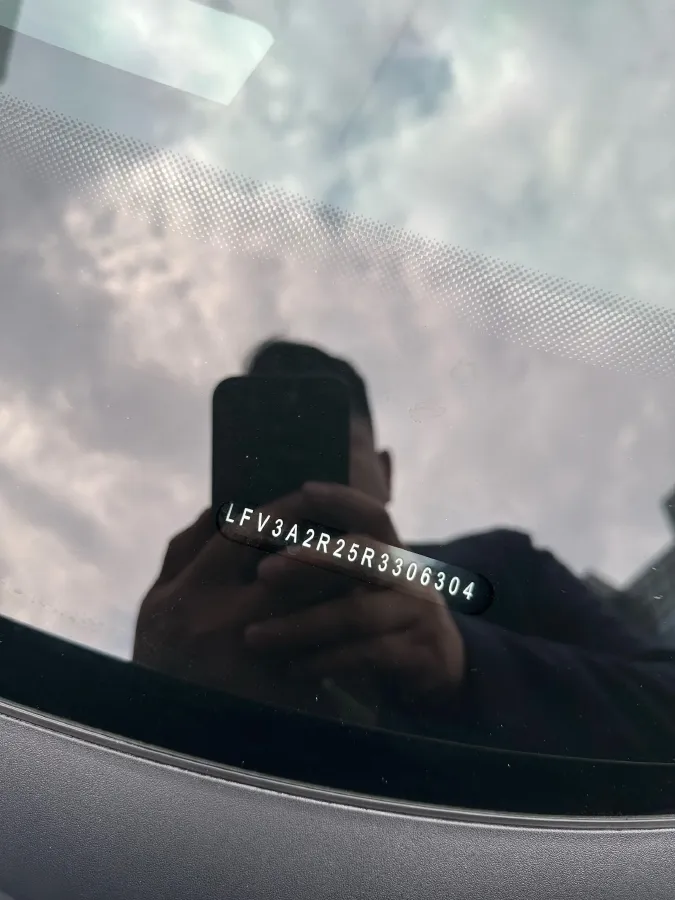 2024 Volkswagen Magotan 2.0T 220HP L4 7DCT,autocango,china used car exporter,china ev exporter,chinese used car exporter,chinese used ev exporter