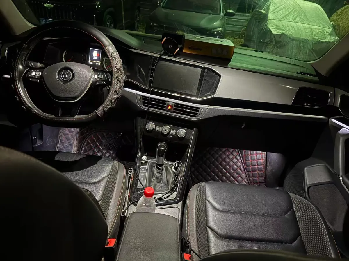 2019 Jeep Cherokee 2.0T 234HP L4 9AT,autocango,china used car exporter,china ev exporter,chinese used car exporter,chinese used ev exporter