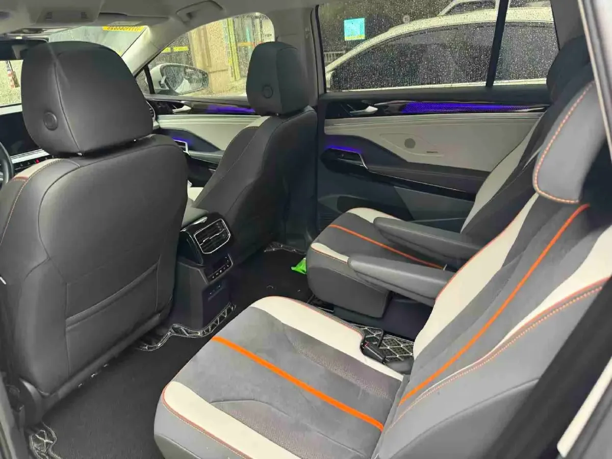 2021 Volkswagen ID.6 Crozz BEV 84.8KWH,autocango,china used car exporter,china ev exporter,chinese used car exporter,chinese used ev exporter