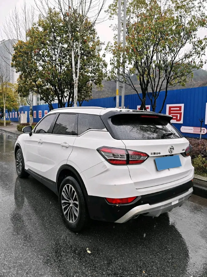 2018 Brilliance Auto V6 1.5T 150HP L4 7DCT,autocango,china used car exporter,china ev exporter,chinese used car exporter,chinese used ev exporter