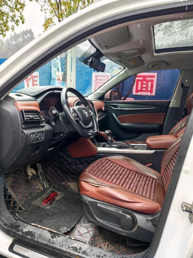 2018 Brilliance Auto V6 1.5T 150HP L4 7DCT,autocango,china used car exporter,china ev exporter,chinese used car exporter,chinese used ev exporter