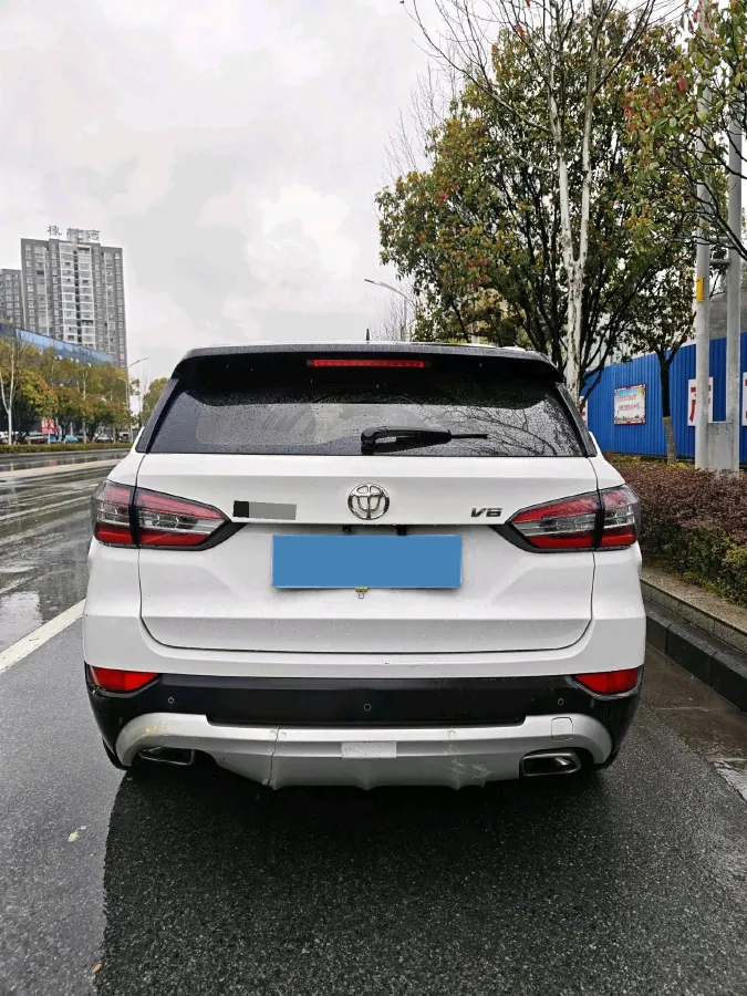 2018 Brilliance Auto V6 1.5T 150HP L4 7DCT,autocango,china used car exporter,china ev exporter,chinese used car exporter,chinese used ev exporter