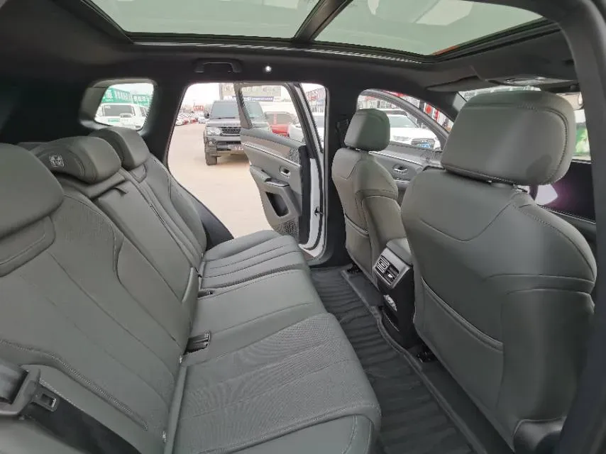 2025 BYD Song Pro 1.5L 101HP L4 E-CVT PHEV 18.3KWH,autocango,china used car exporter,china ev exporter,chinese used car exporter,chinese used ev exporter