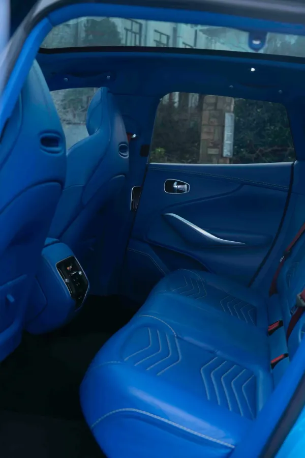 2021 Aston Martin DBX 4.0T 550HP V8 9AT,autocango,china used car exporter,china ev exporter,chinese used car exporter,chinese used ev exporter