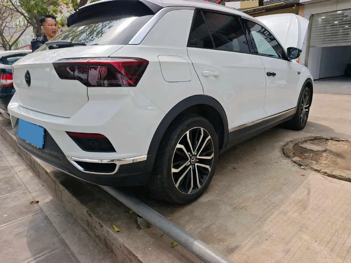 2022 Volkswagen T-Roc 1.4T 150HP L4 7DCT,autocango,china used car exporter,china ev exporter,chinese used car exporter,chinese used ev exporter