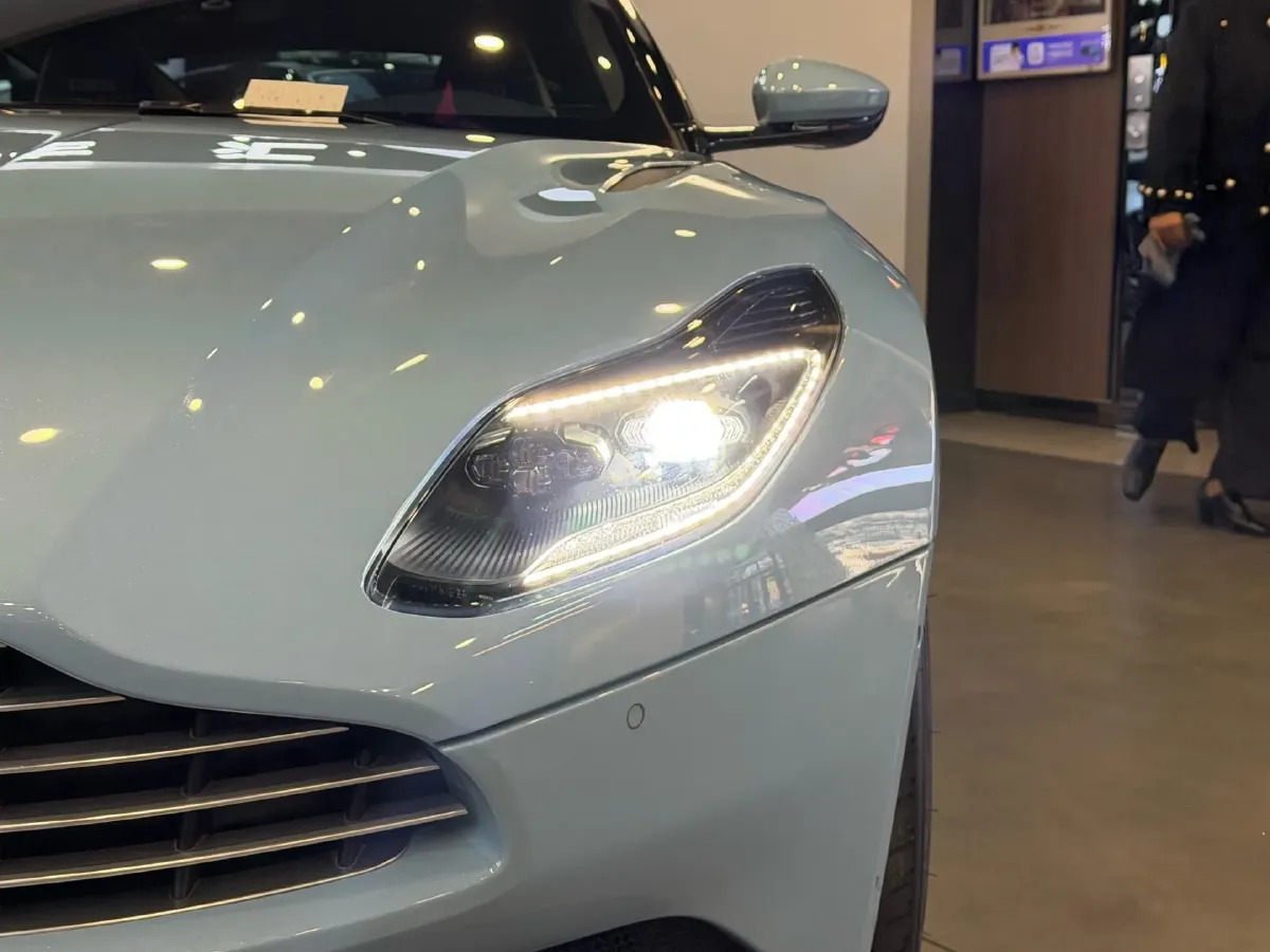 2017 Aston Martin DB11 4.0T 510HP V8 8AT,autocango,china used car exporter,china ev exporter,chinese used car exporter,chinese used ev exporter