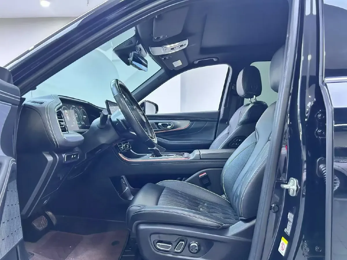 2022 GAC Trumpchi GS8 2.0T 252HP L4 8AT,autocango,china used car exporter,china ev exporter,chinese used car exporter,chinese used ev exporter