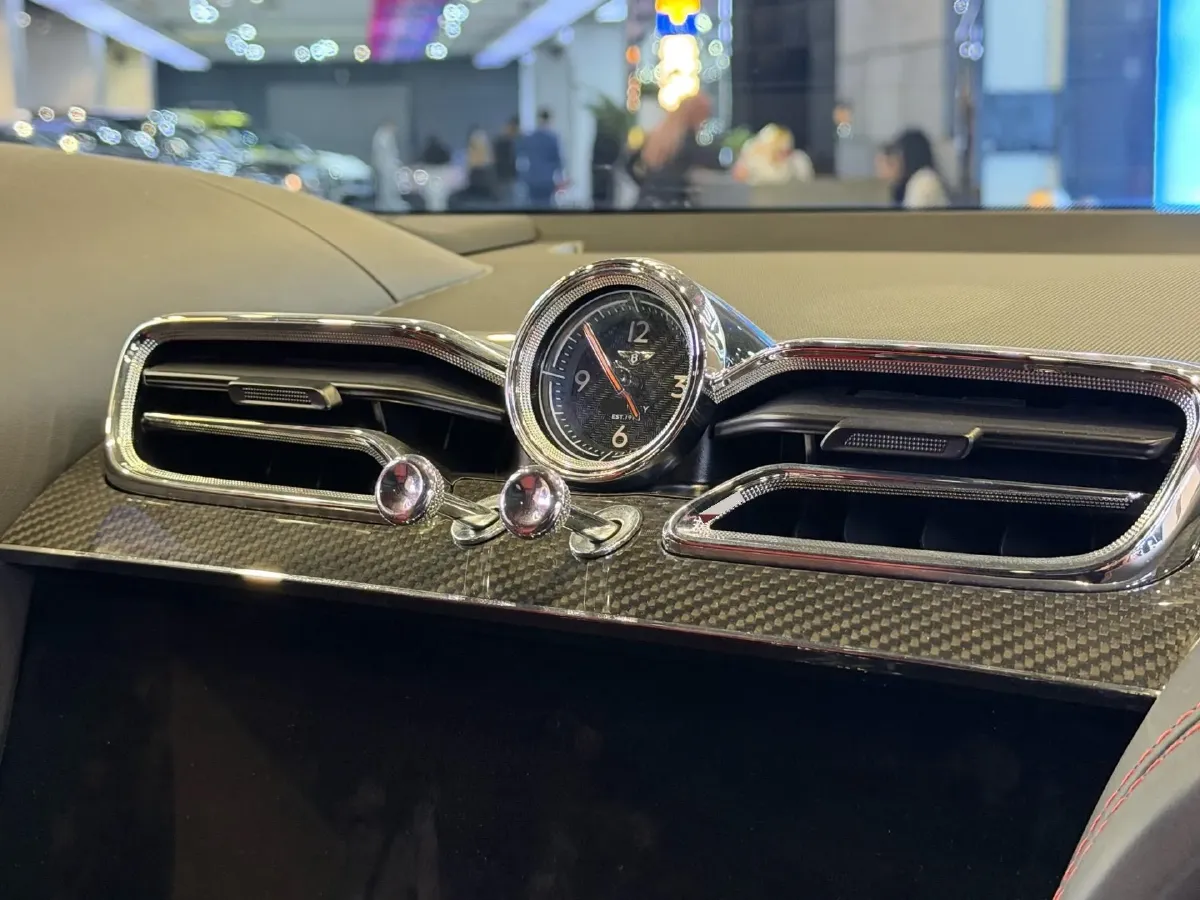 2021 Bentley Bentayga 4.0T 550HP V8 8AT,autocango,china used car exporter,china ev exporter,chinese used car exporter,chinese used ev exporter