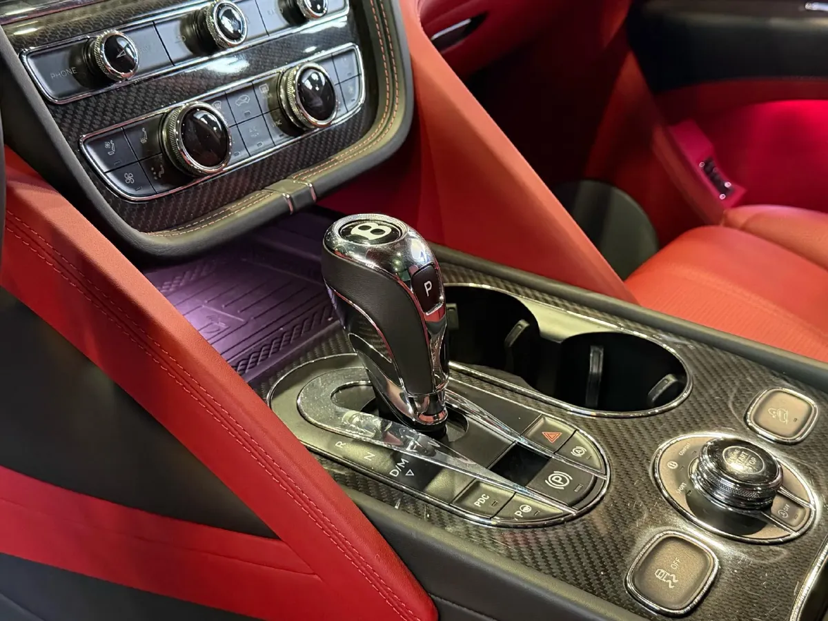 2021 Bentley Bentayga 4.0T 550HP V8 8AT,autocango,china used car exporter,china ev exporter,chinese used car exporter,chinese used ev exporter