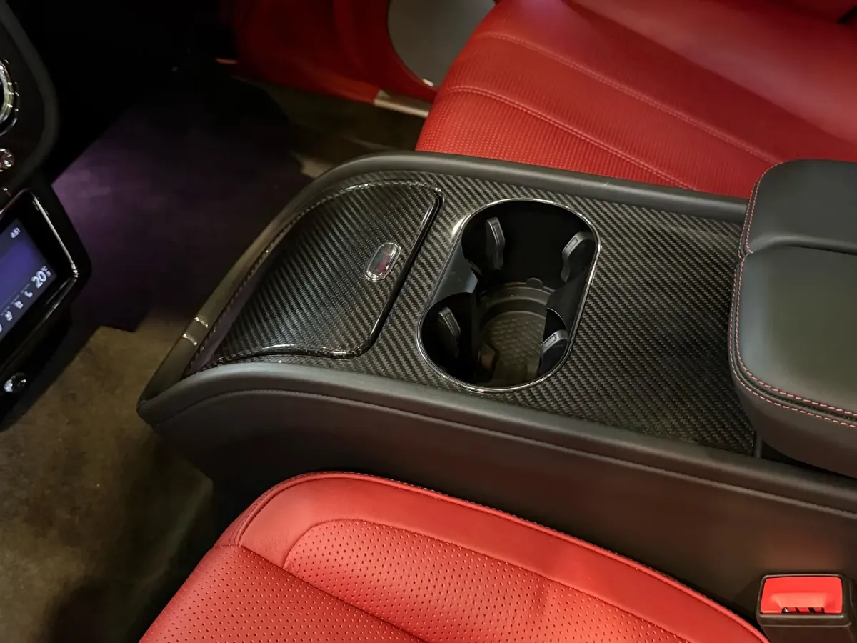 2021 Bentley Bentayga 4.0T 550HP V8 8AT,autocango,china used car exporter,china ev exporter,chinese used car exporter,chinese used ev exporter