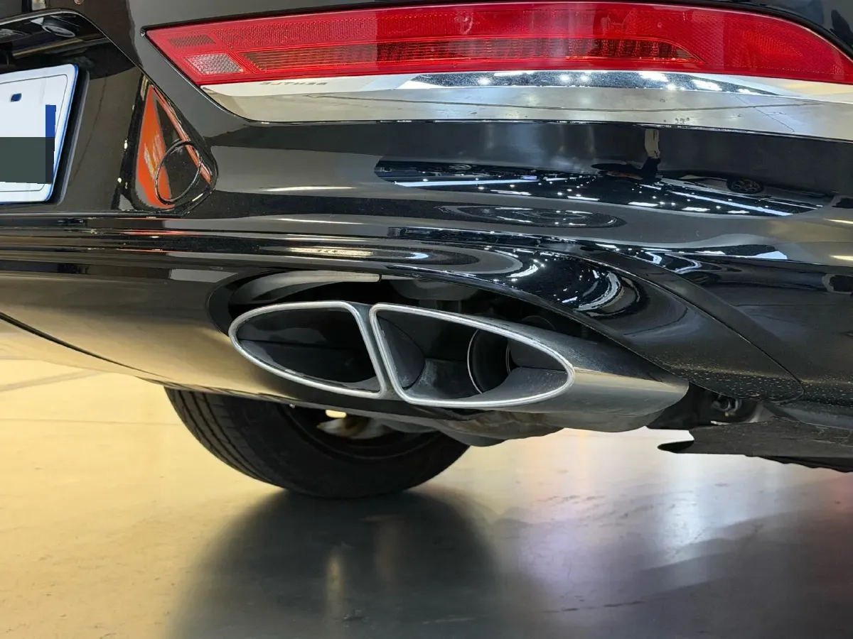 2021 Bentley Bentayga 4.0T 550HP V8 8AT,autocango,china used car exporter,china ev exporter,chinese used car exporter,chinese used ev exporter