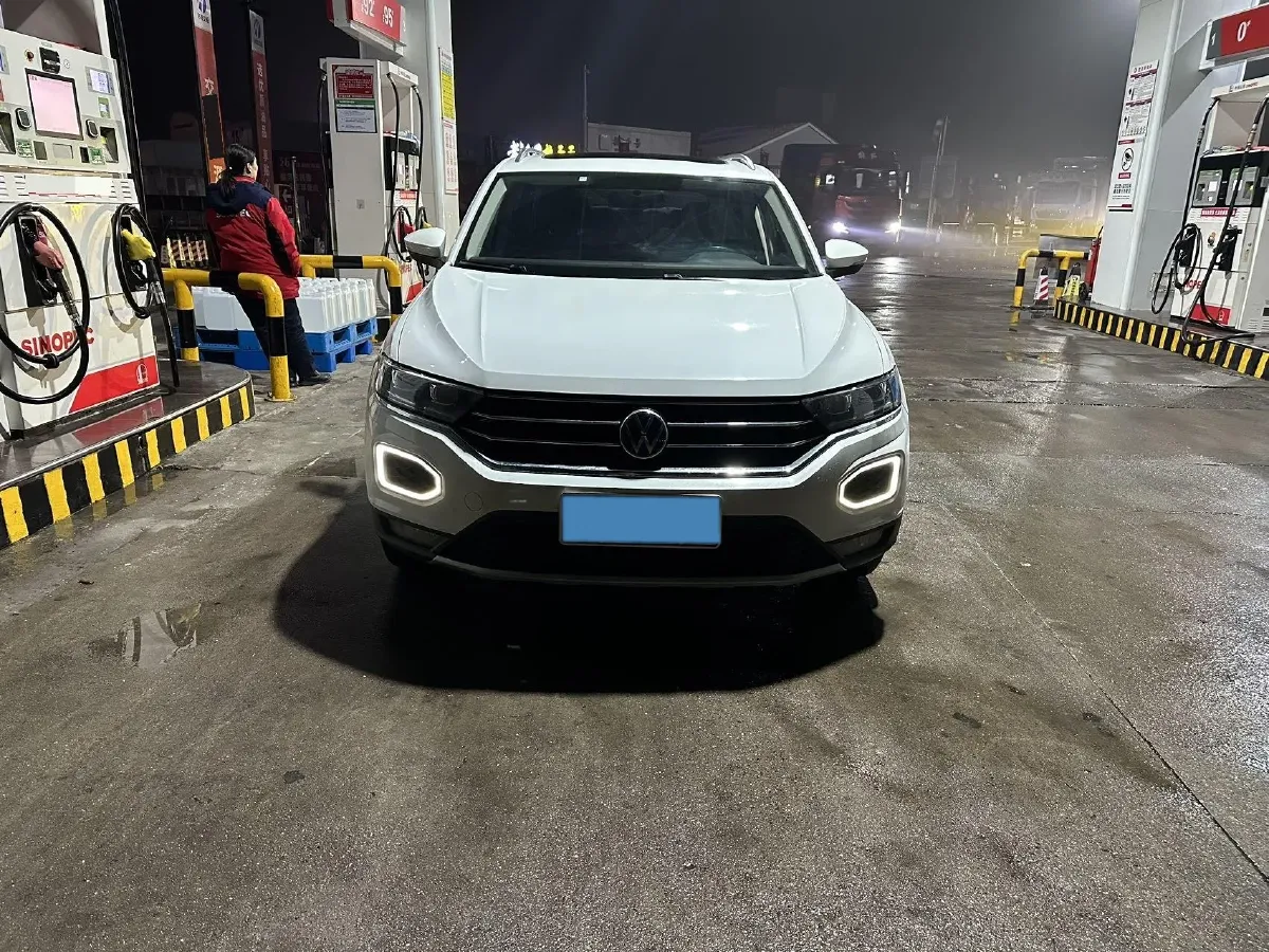 2021 Volkswagen T-Roc 1.4T 150HP L4 7DCT,autocango,china used car exporter,china ev exporter,chinese used car exporter,chinese used ev exporter