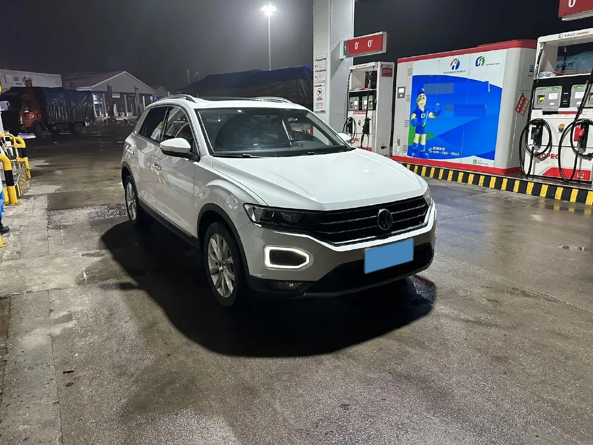 2021 Volkswagen T-Roc 1.4T 150HP L4 7DCT,autocango,china used car exporter,china ev exporter,chinese used car exporter,chinese used ev exporter