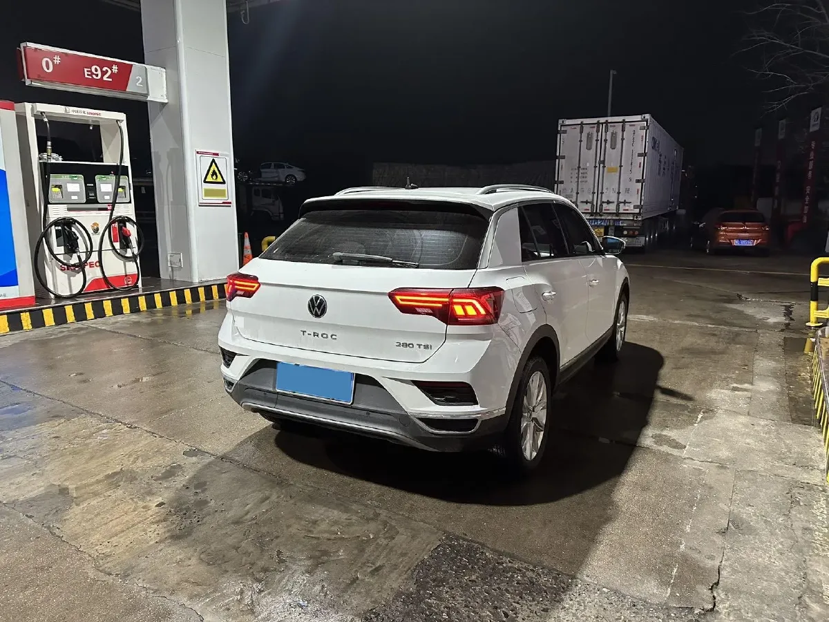 2021 Volkswagen T-Roc 1.4T 150HP L4 7DCT,autocango,china used car exporter,china ev exporter,chinese used car exporter,chinese used ev exporter