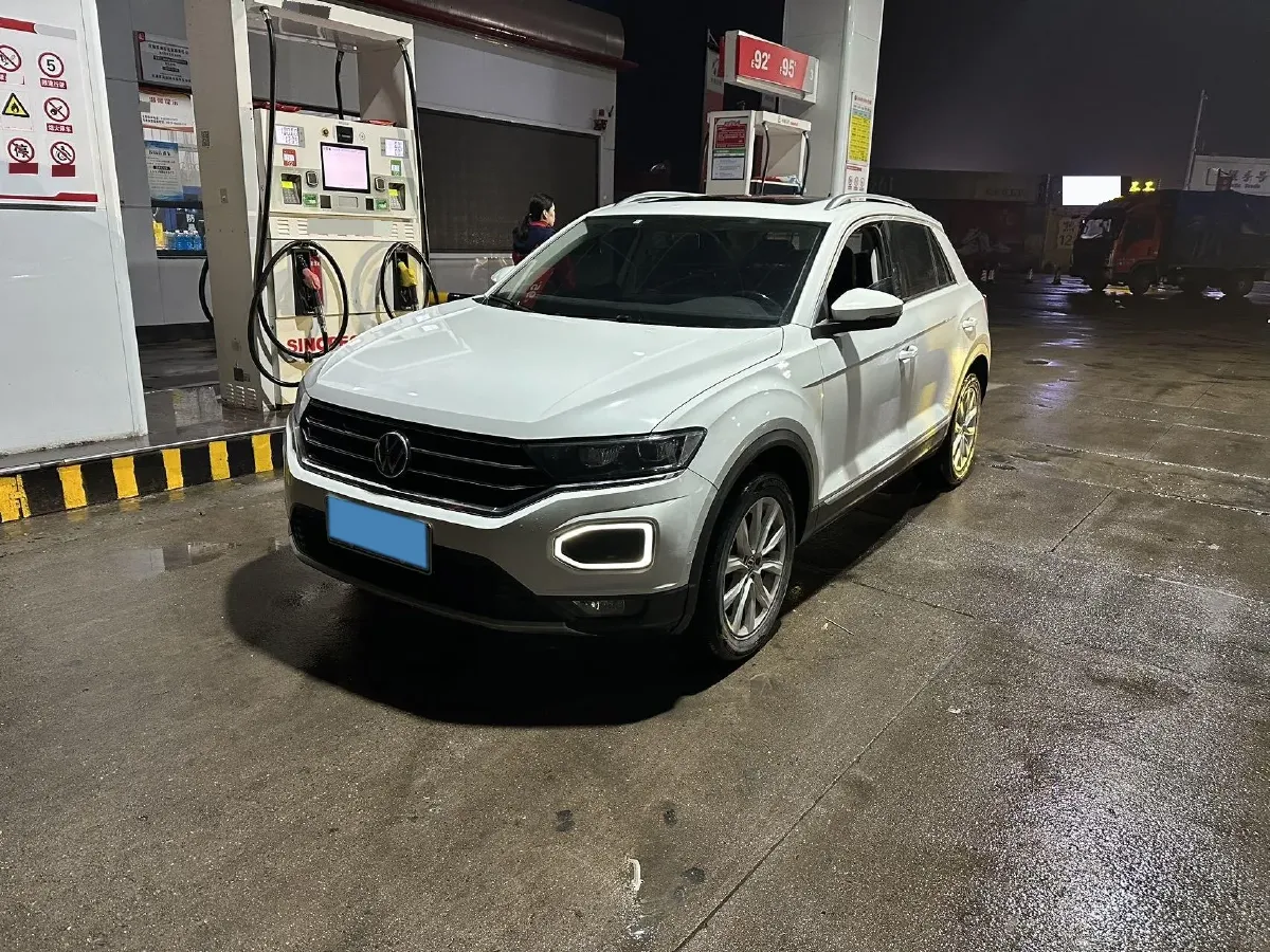 2021 Volkswagen T-Roc 1.4T 150HP L4 7DCT,autocango,china used car exporter,china ev exporter,chinese used car exporter,chinese used ev exporter