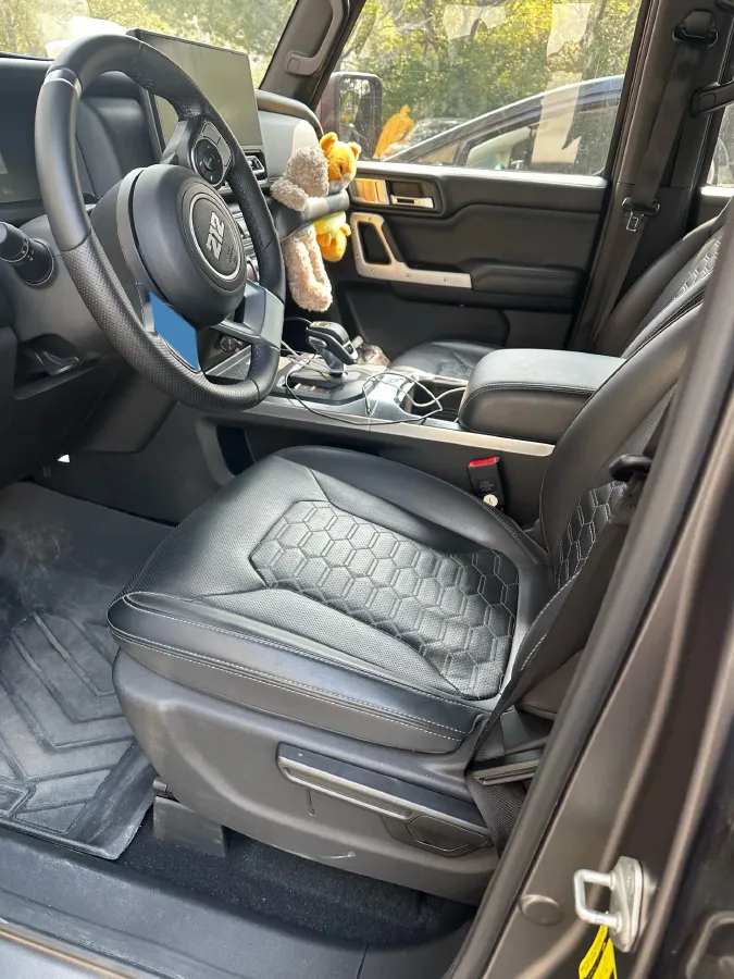 2024 212 212 T01 2.0T 252HP L4 8AT,autocango,china used car exporter,china ev exporter,chinese used car exporter,chinese used ev exporter