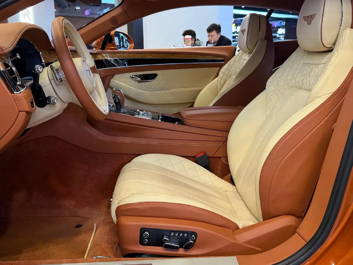 2018 Bentley Continental 6.0T 635HP W12 8DCT,autocango,china used car exporter,china ev exporter,chinese used car exporter,chinese used ev exporter