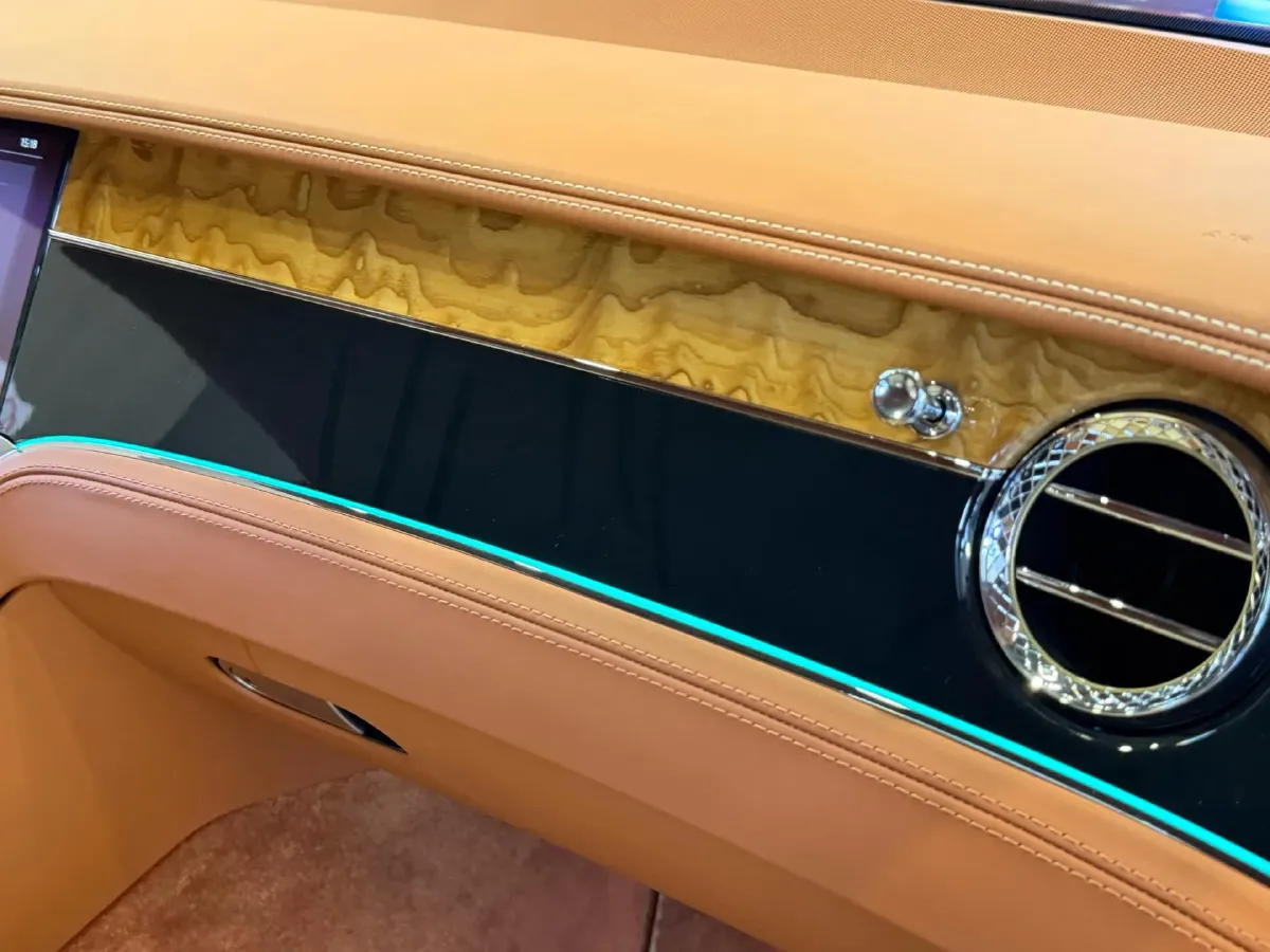 2018 Bentley Continental 6.0T 635HP W12 8DCT,autocango,china used car exporter,china ev exporter,chinese used car exporter,chinese used ev exporter