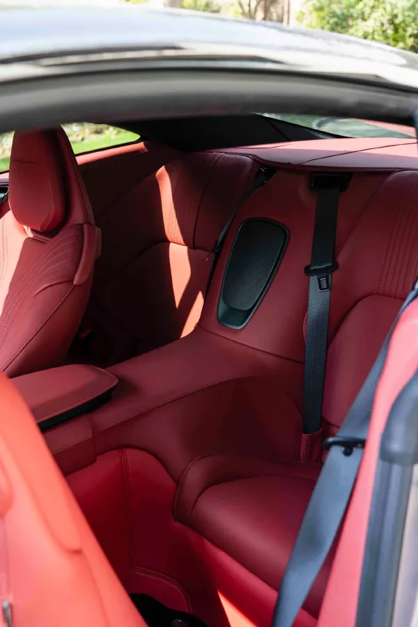 2022 Aston Martin DB11 4.0T 534HP V8 8AT,autocango,china used car exporter,china ev exporter,chinese used car exporter,chinese used ev exporter