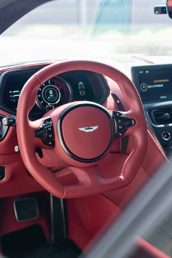 2022 Aston Martin DB11 4.0T 534HP V8 8AT,autocango,china used car exporter,china ev exporter,chinese used car exporter,chinese used ev exporter