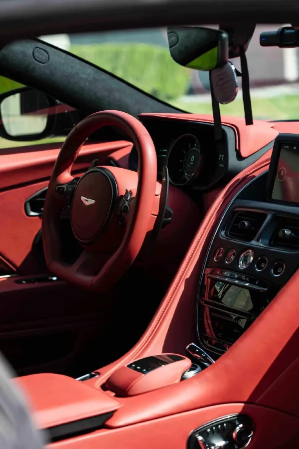 2022 Aston Martin DB11 4.0T 534HP V8 8AT,autocango,china used car exporter,china ev exporter,chinese used car exporter,chinese used ev exporter