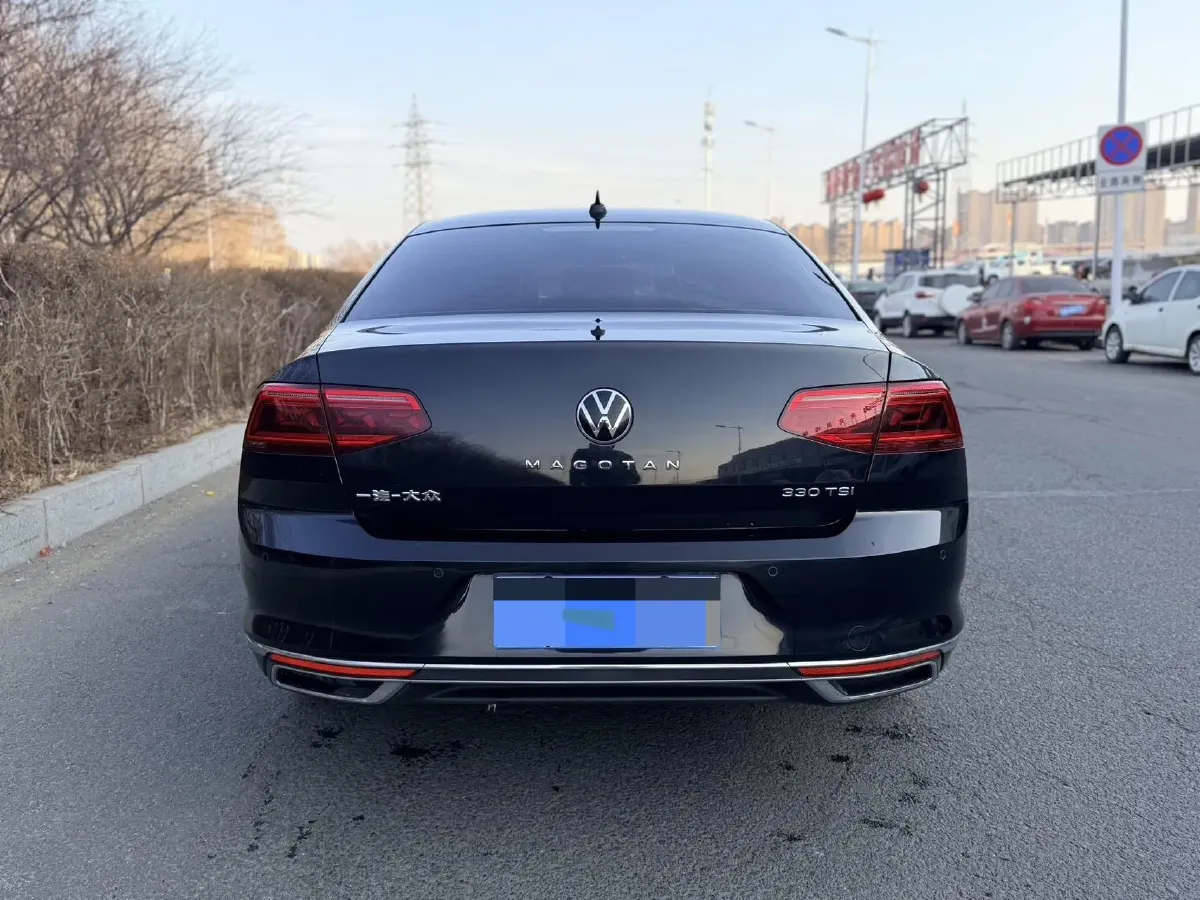 2020 Volkswagen Magotan 2.0T 186HP L4 7DCT,autocango,china used car exporter,china ev exporter,chinese used car exporter,chinese used ev exporter