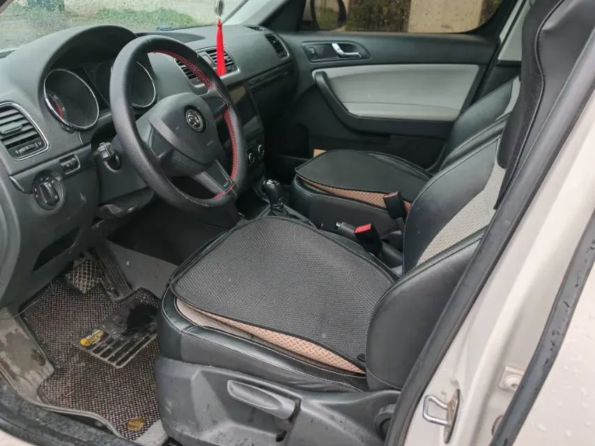 2017 Skoda Yeti 1.4T 150HP L4 7DCT,autocango,china used car exporter,china ev exporter,chinese used car exporter,chinese used ev exporter