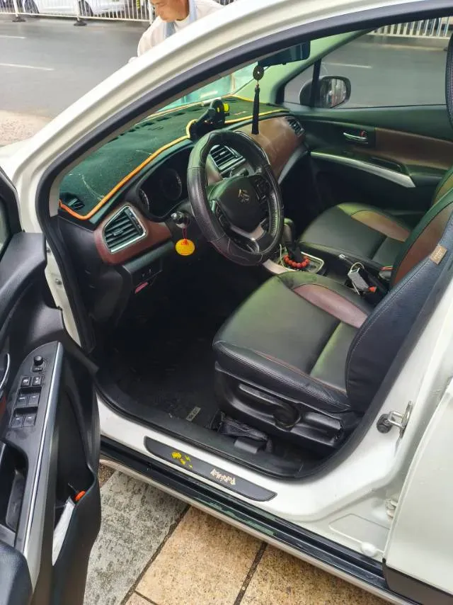 2017 Suzuki SX4 S-Cross 1.6L 122HP L4 CVT,autocango,china used car exporter,china ev exporter,chinese used car exporter,chinese used ev exporter