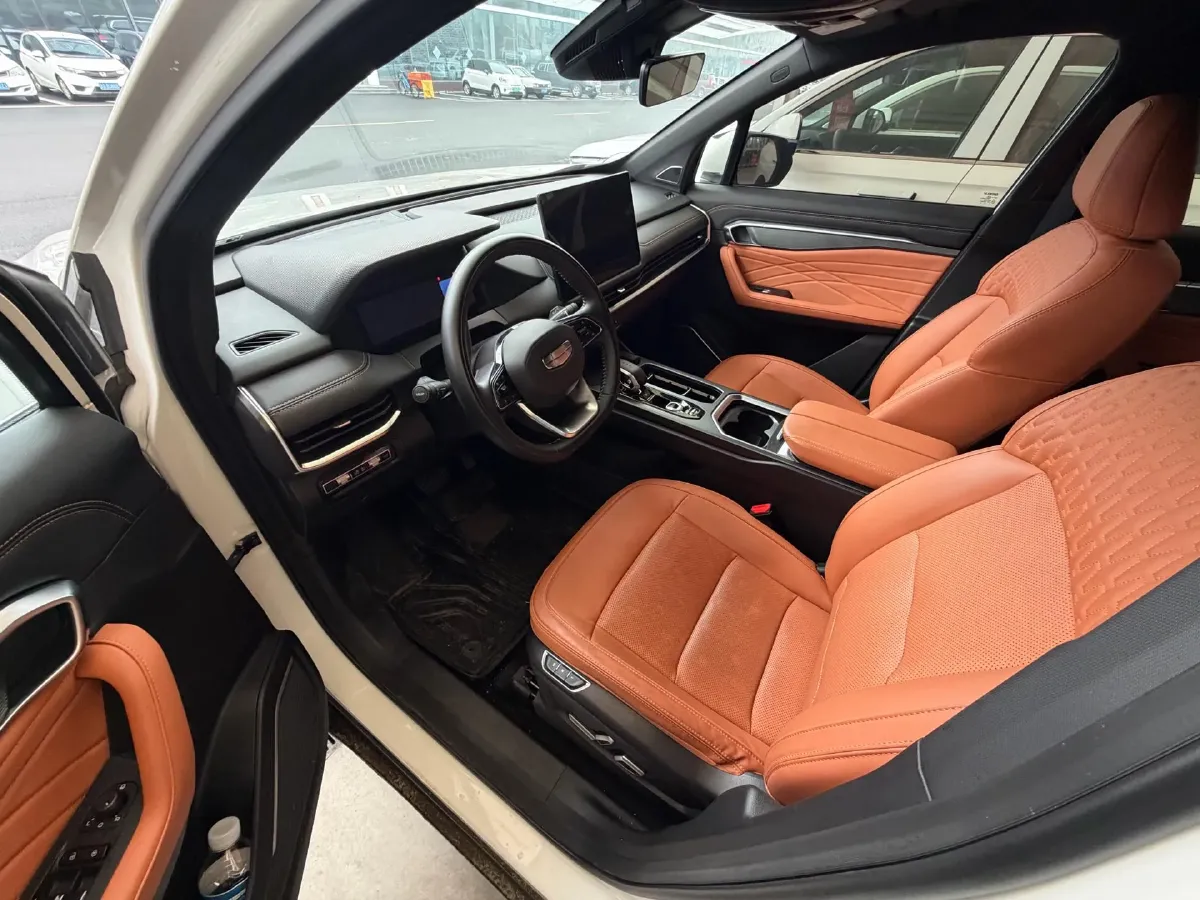 2024 Geely Okavango L 2.0T 218HP L4 7DCT,autocango,china used car exporter,china ev exporter,chinese used car exporter,chinese used ev exporter