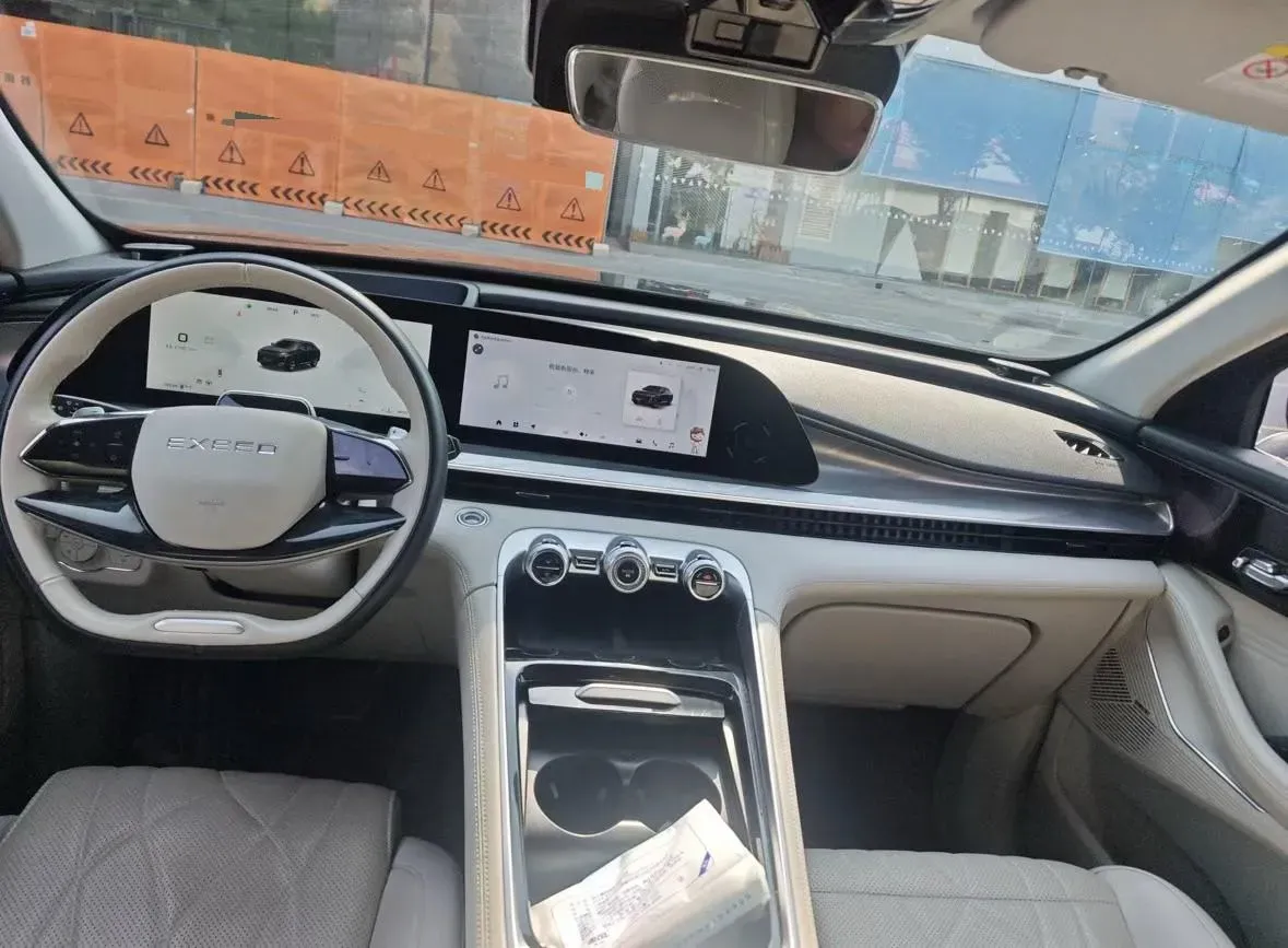 2023 Exceed RX 2.0T 261HP L4 7DCT,autocango,china used car exporter,china ev exporter,chinese used car exporter,chinese used ev exporter