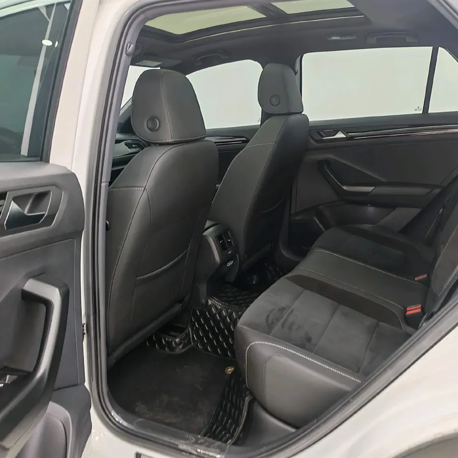 2021 Volkswagen T-Roc 1.4T 150HP L4 7DCT,autocango,china used car exporter,china ev exporter,chinese used car exporter,chinese used ev exporter