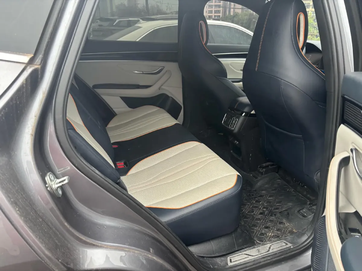 2022 Geely JiaJi 1.5T 177HP L3 7DCT PHEV 15.5KWH,autocango,china used car exporter,china ev exporter,chinese used car exporter,chinese used ev exporter