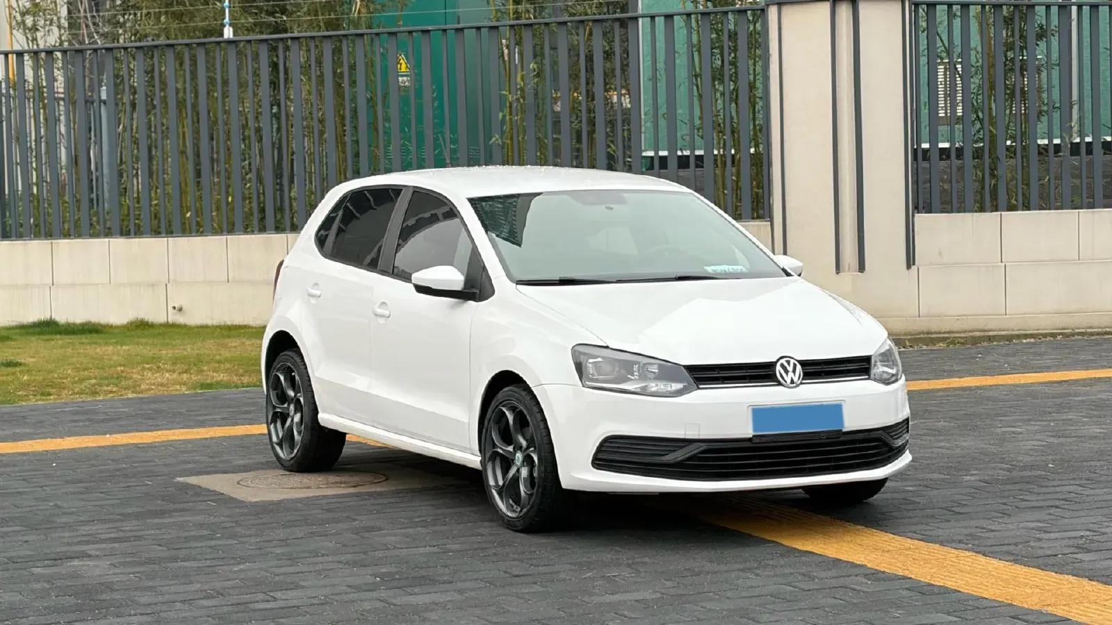 2016 Volkswagen Polo 1.4L 90HP L4 6AT,autocango,china used car exporter,china ev exporter,chinese used car exporter,chinese used ev exporter