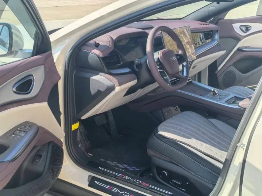 2025 BYD Seal07 DM-i 1.5L 101HP L4 E-CVT PHEV 17.6KWH,autocango,china used car exporter,china ev exporter,chinese used car exporter,chinese used ev exporter