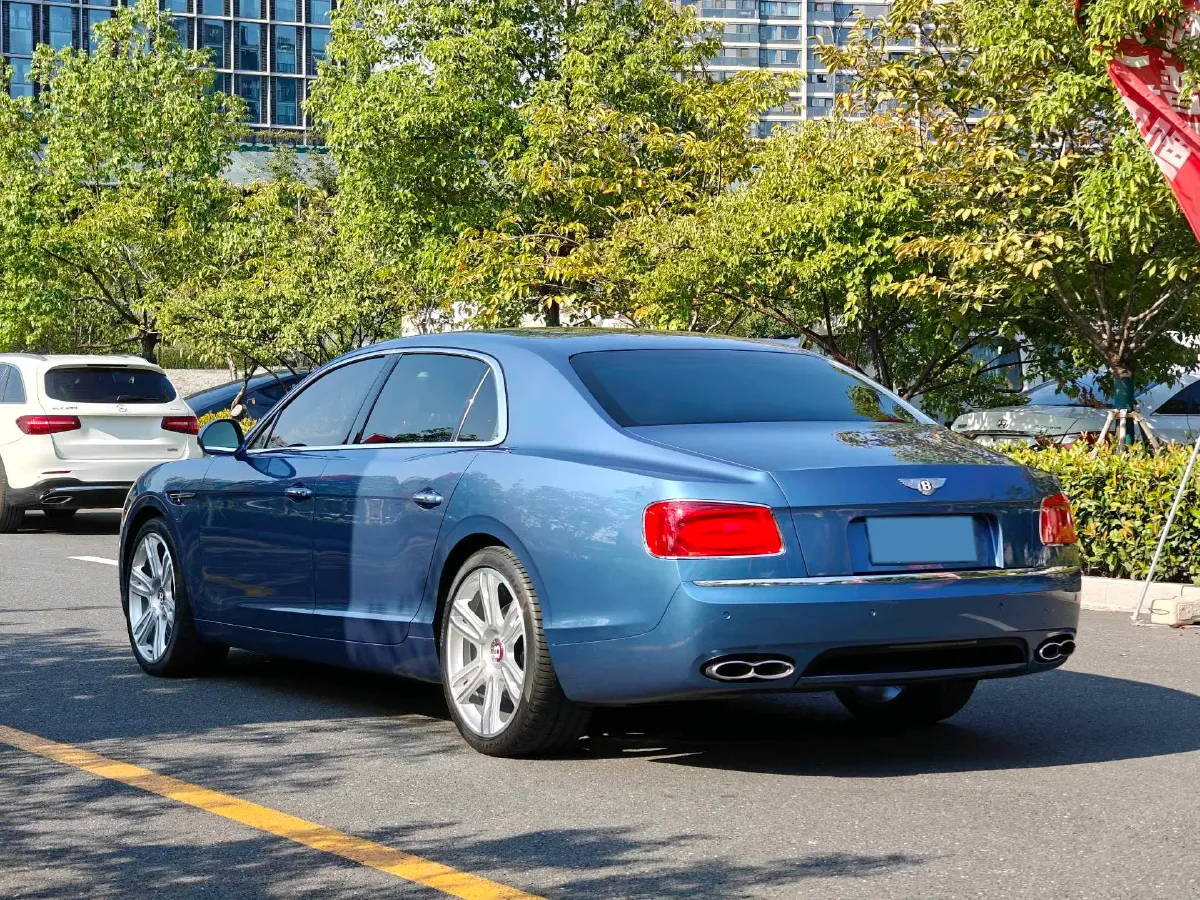 2017 Bentley Flying Spur 4.0T 507HP V8 8AT,autocango,china used car exporter,china ev exporter,chinese used car exporter,chinese used ev exporter