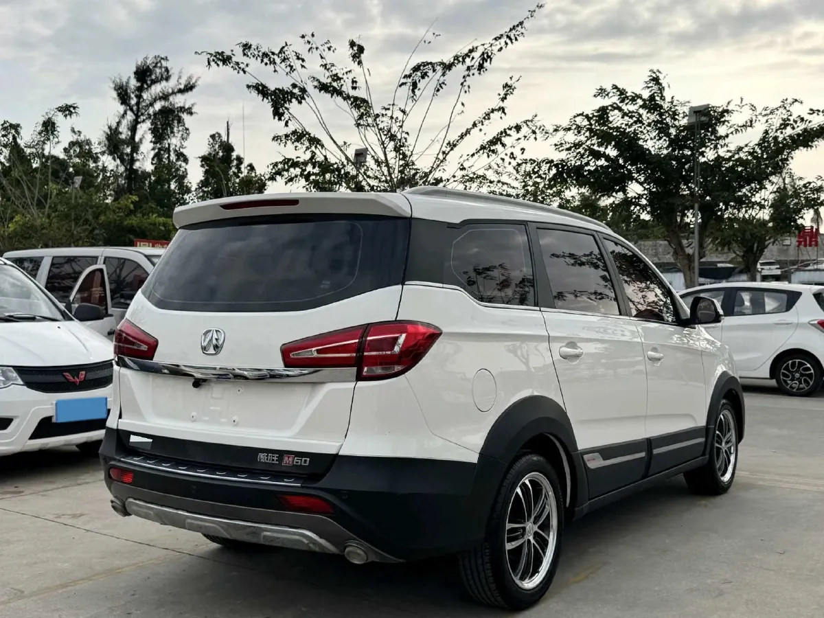 2017 BAIC WeiWang M60 1.5L 116HP L4 5MT,autocango,china used car exporter,china ev exporter,chinese used car exporter,chinese used ev exporter