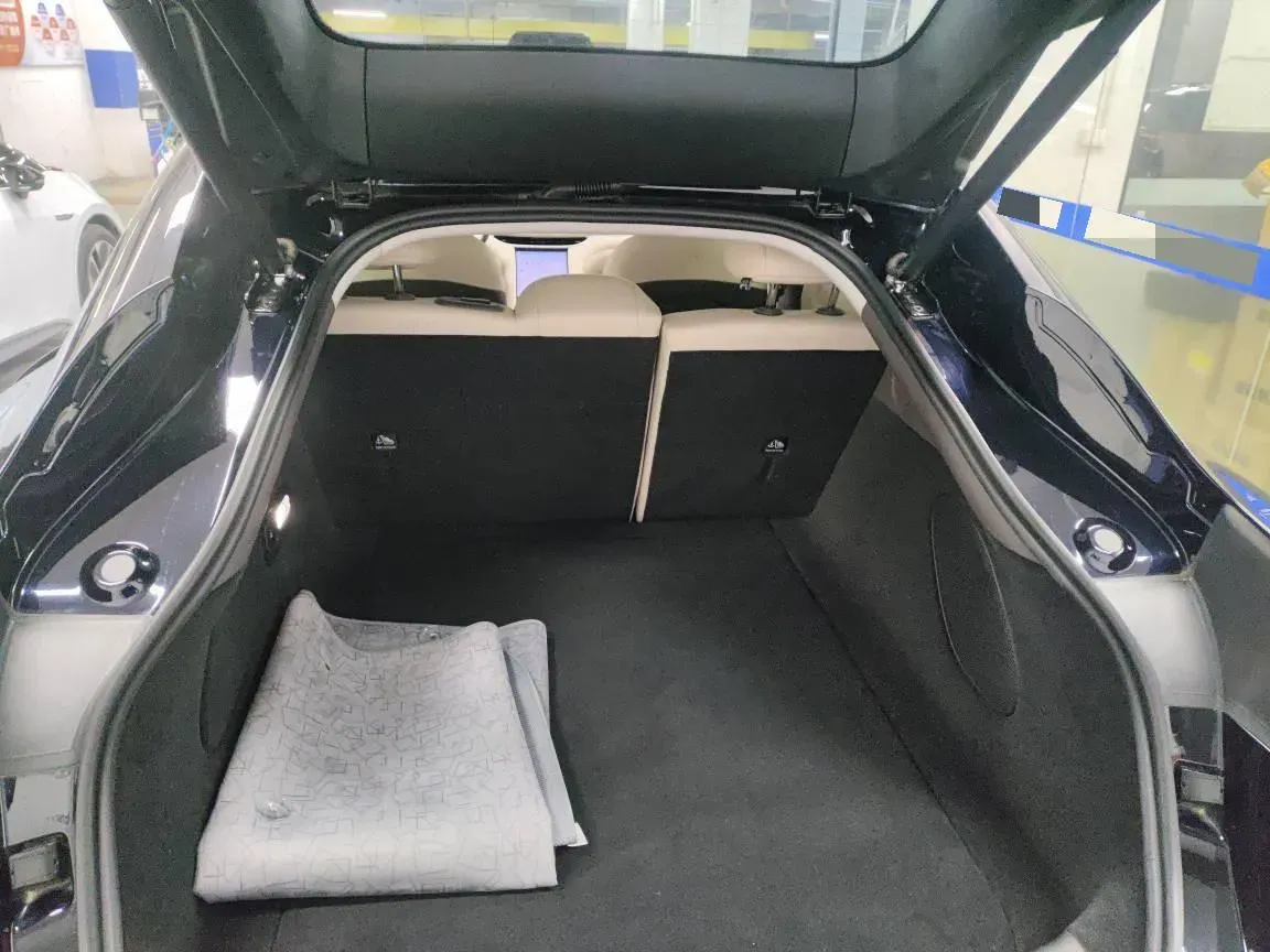 2024 IM L6 BEV 100KWH,autocango,china used car exporter,china ev exporter,chinese used car exporter,chinese used ev exporter