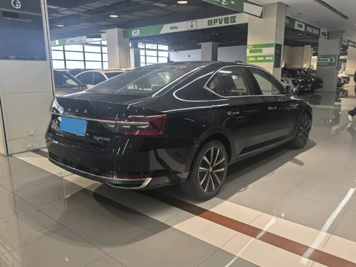 2023 Skoda Superb 1.4T 150HP L4 7DCT,autocango,china used car exporter,china ev exporter,chinese used car exporter,chinese used ev exporter