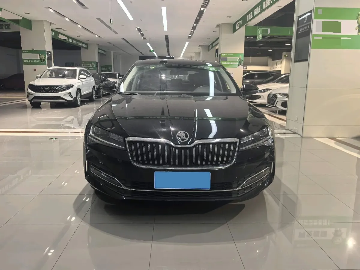 2023 Skoda Superb 1.4T 150HP L4 7DCT,autocango,china used car exporter,china ev exporter,chinese used car exporter,chinese used ev exporter