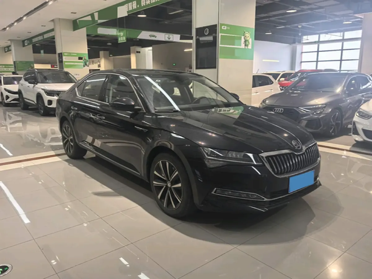 2023 Skoda Superb 1.4T 150HP L4 7DCT,autocango,china used car exporter,china ev exporter,chinese used car exporter,chinese used ev exporter