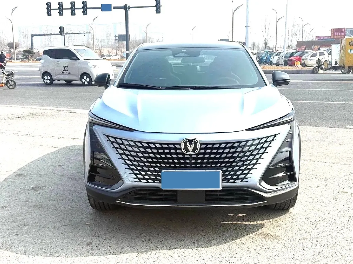 2022 ChangAn UNI-T 1.5T 188HP L4 7DCT,autocango,china used car exporter,china ev exporter,chinese used car exporter,chinese used ev exporter