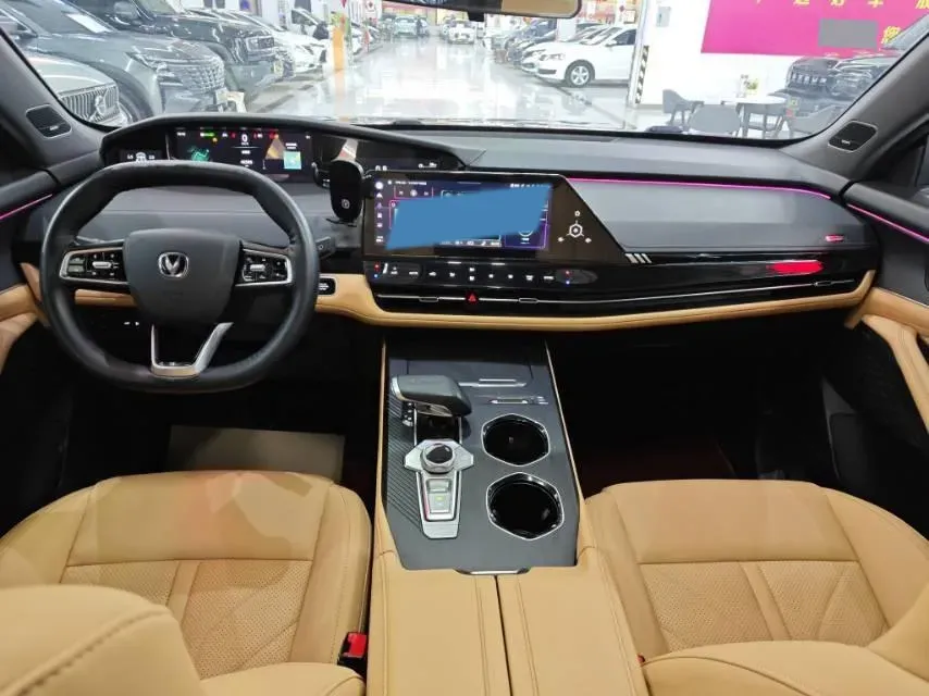 2024 ChangAn UNI-K 2.0T 233HP L4 8AT,autocango,china used car exporter,china ev exporter,chinese used car exporter,chinese used ev exporter